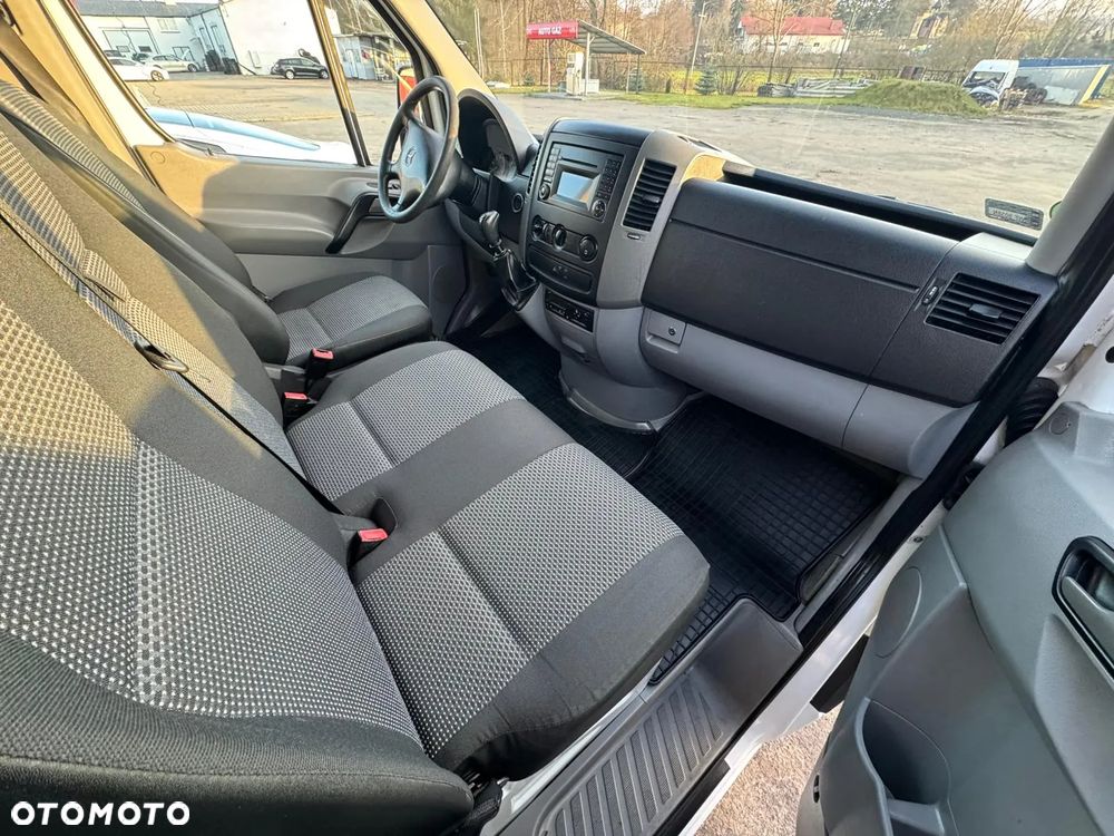 Mercedes-Benz Sprinter - 8