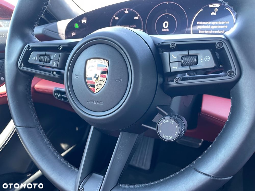 Porsche Taycan Turbo - 28