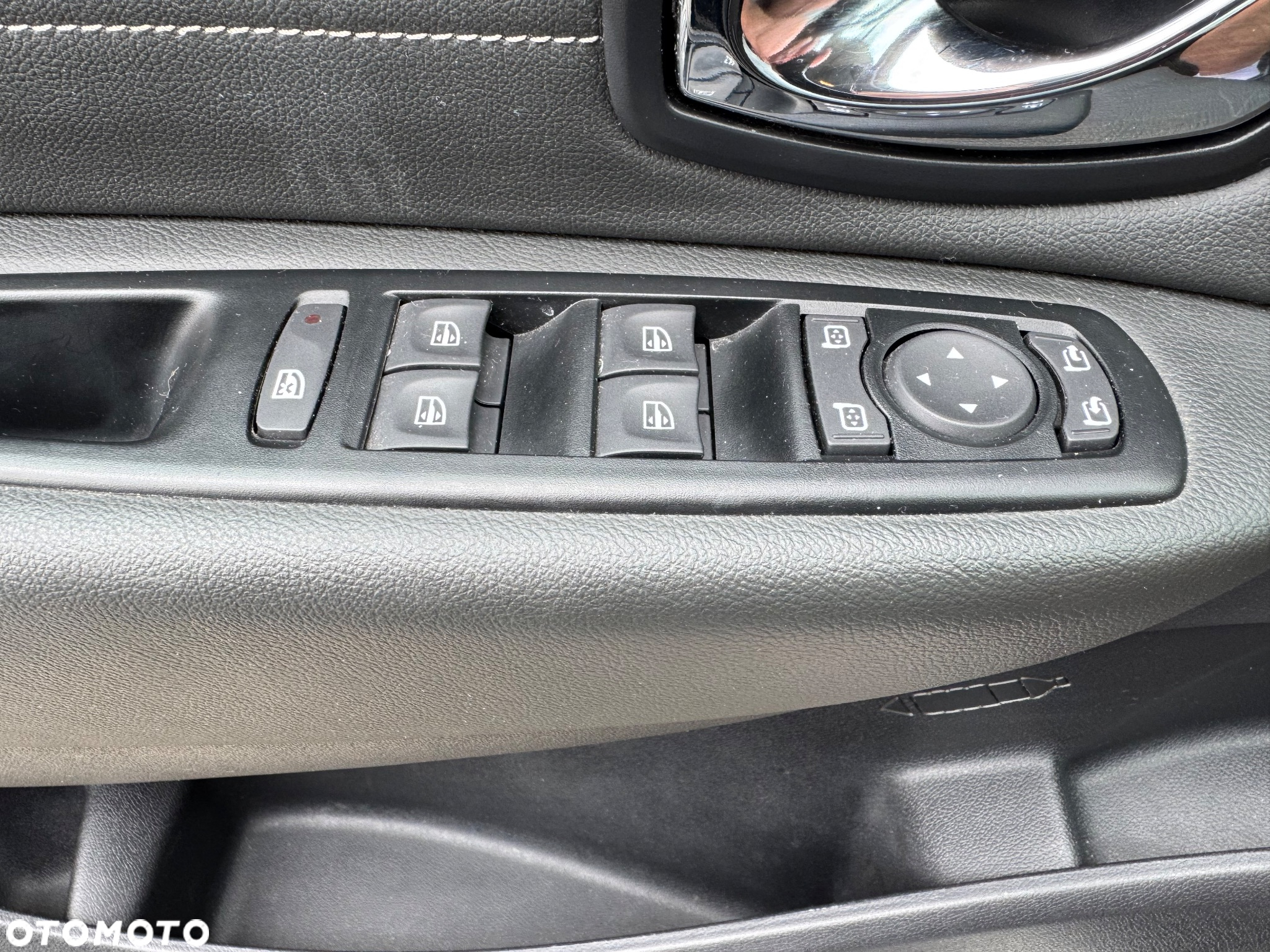 Renault Grand Scenic - 25