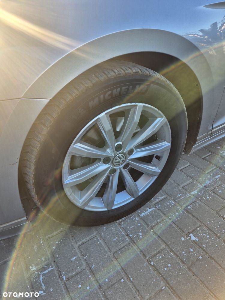 Volkswagen Passat Variant 1.8 TSI BMT Highline DSG - 12