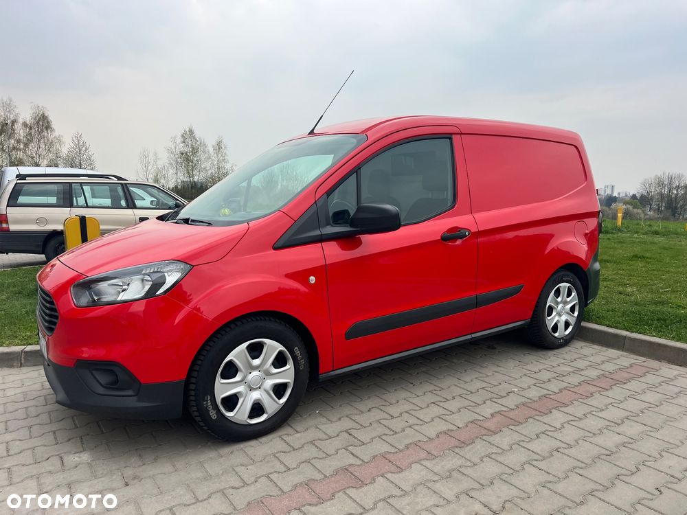 Ford Transit Courier - 1