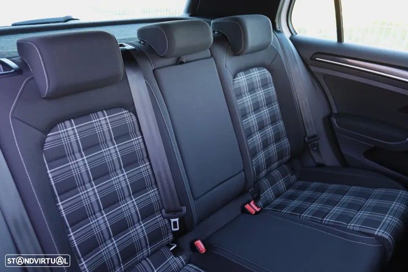 VW Golf 2.0 TDI GTD - 18