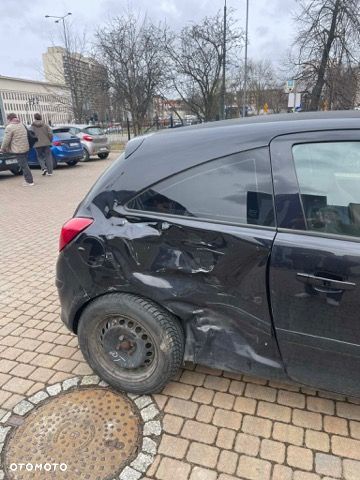 Opel Corsa 1.2 16V Cosmo - 1