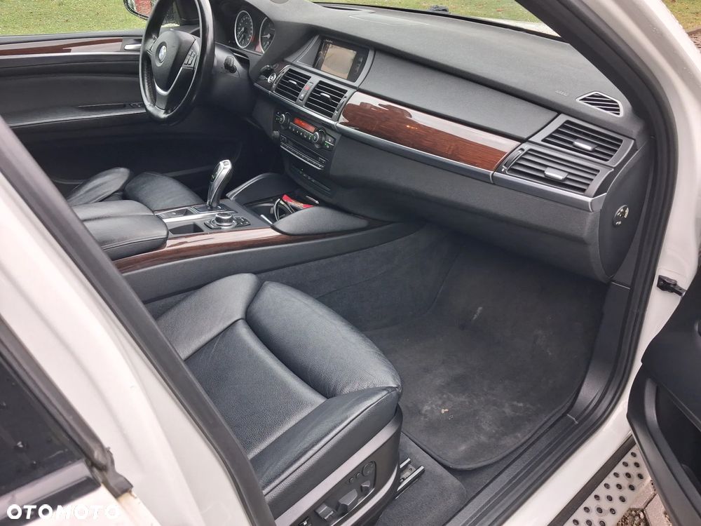 BMW X6 xDrive30d - 11