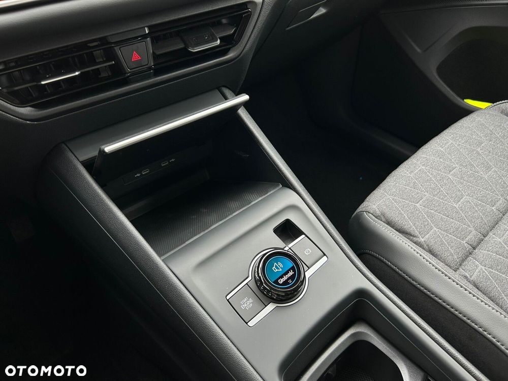 Volkswagen Tiguan - 25