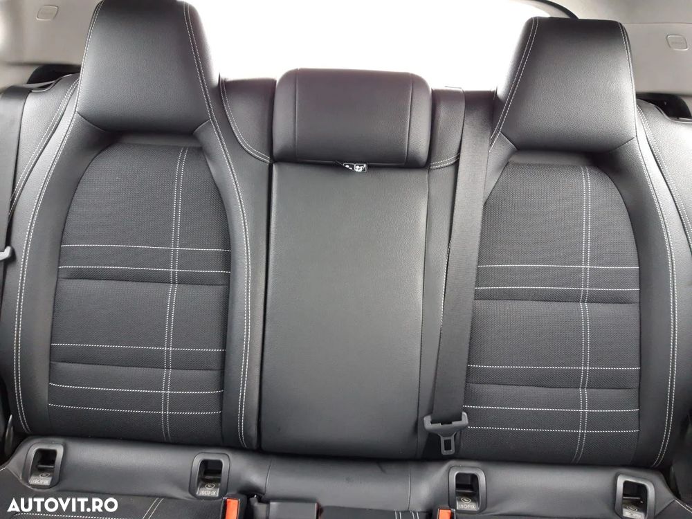 Mercedes-Benz GLA 200 d 4MATIC Aut. - 9