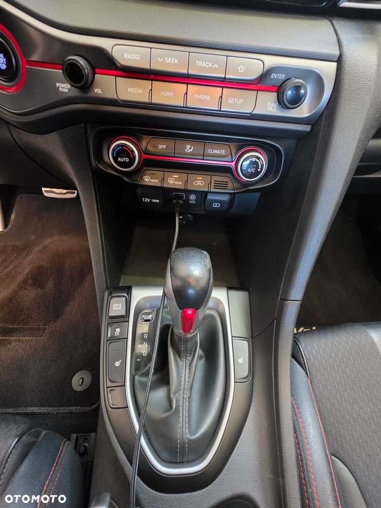 Hyundai Veloster 1.6 Turbo Automatik Premium - 17