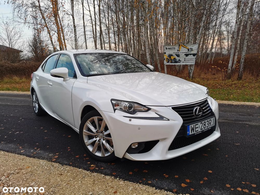 Lexus IS 200t Elite - 10