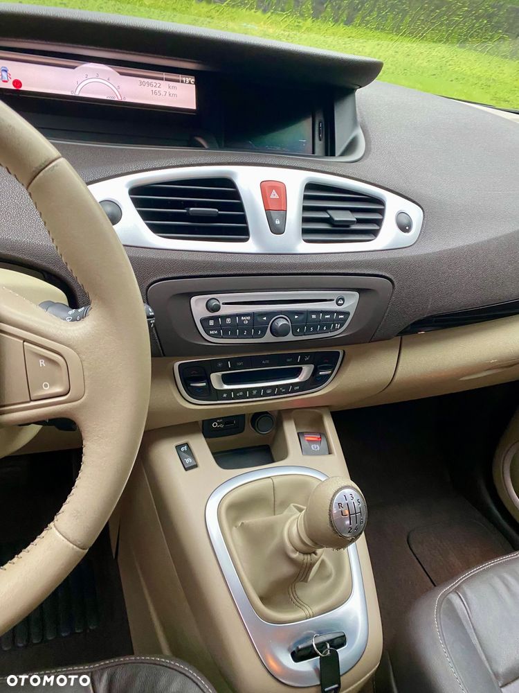 Renault Scenic 1.9 dCi Privilege - 14