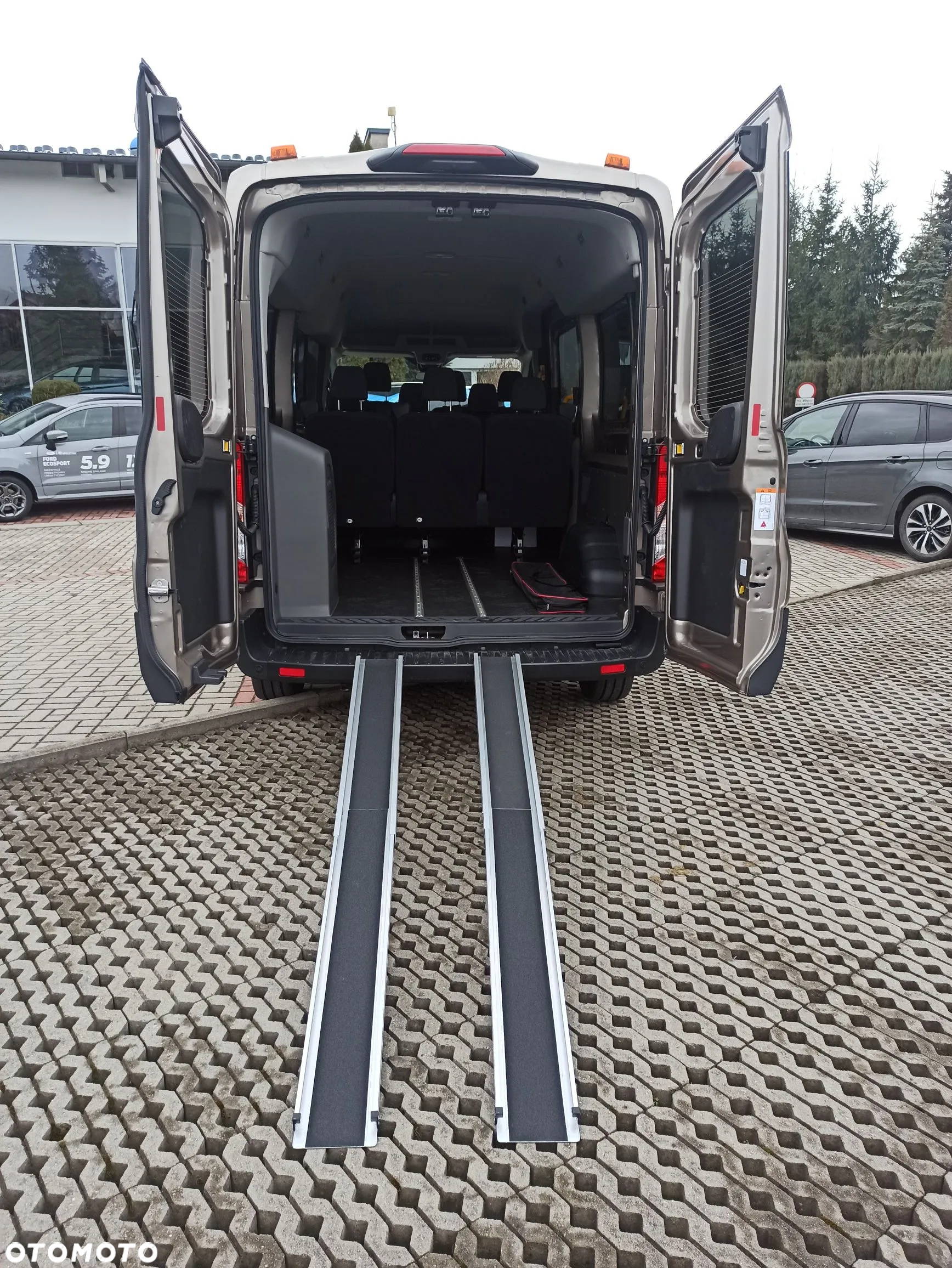 Ford Transit Autobus 18 osobowy - 17