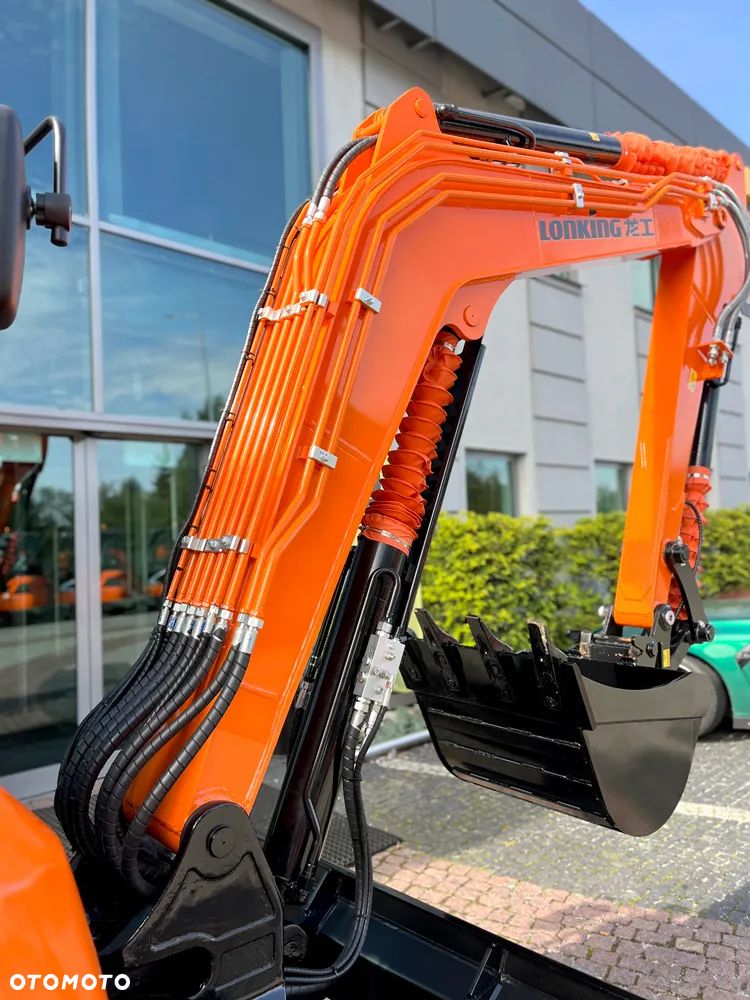 Lonking CDM6060U - 18