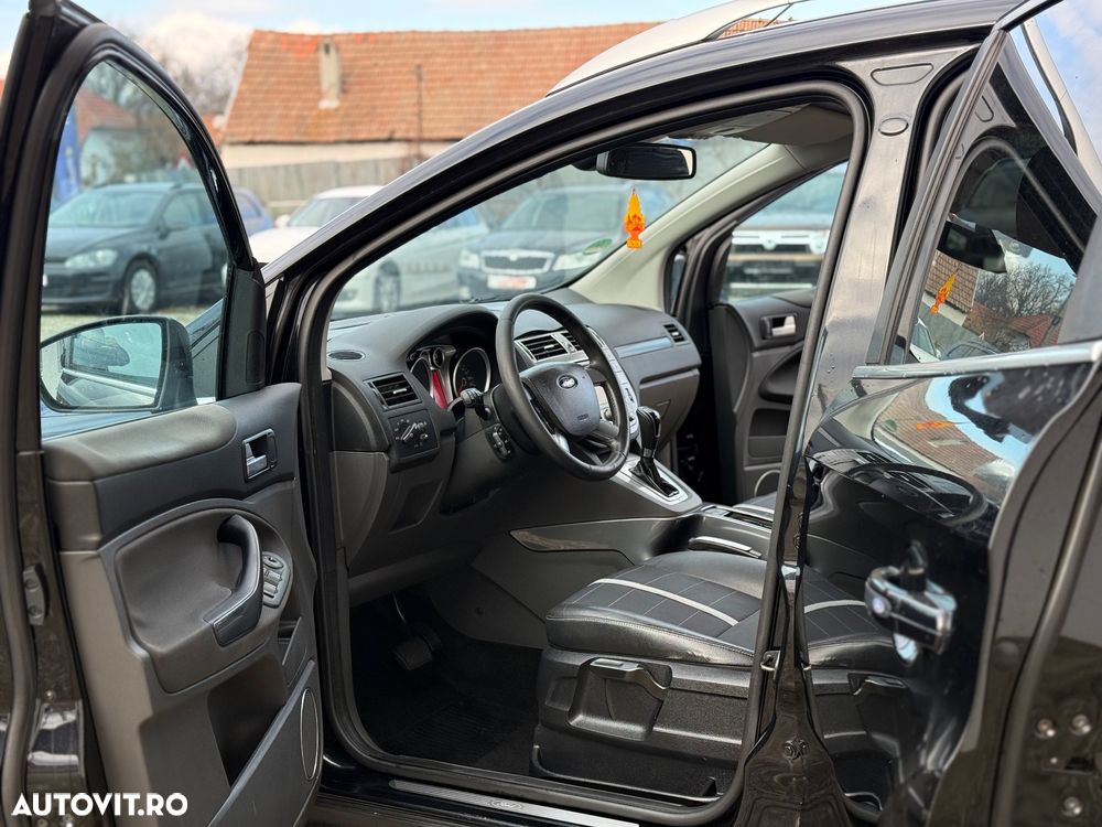 Ford Kuga 2.0 TDCi 4WD Powershift Titanium - 8