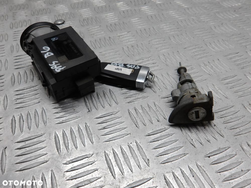 VW PASSAT B6 KOMBI 1.6TDI 2009r. STACYJKA KLUCZYK WKŁADKA - 5