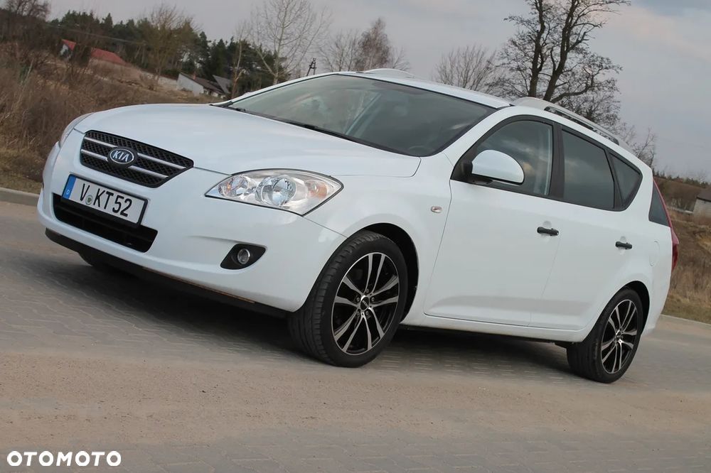 Kia Ceed - 5