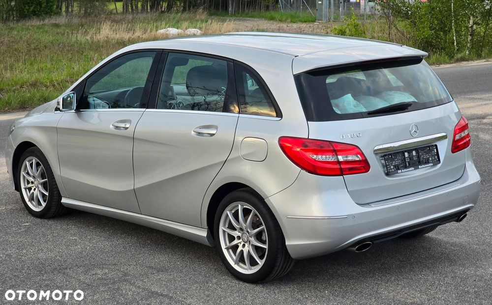 Mercedes-Benz Klasa B 180 BlueEFFICIENCY Edition Style - 8