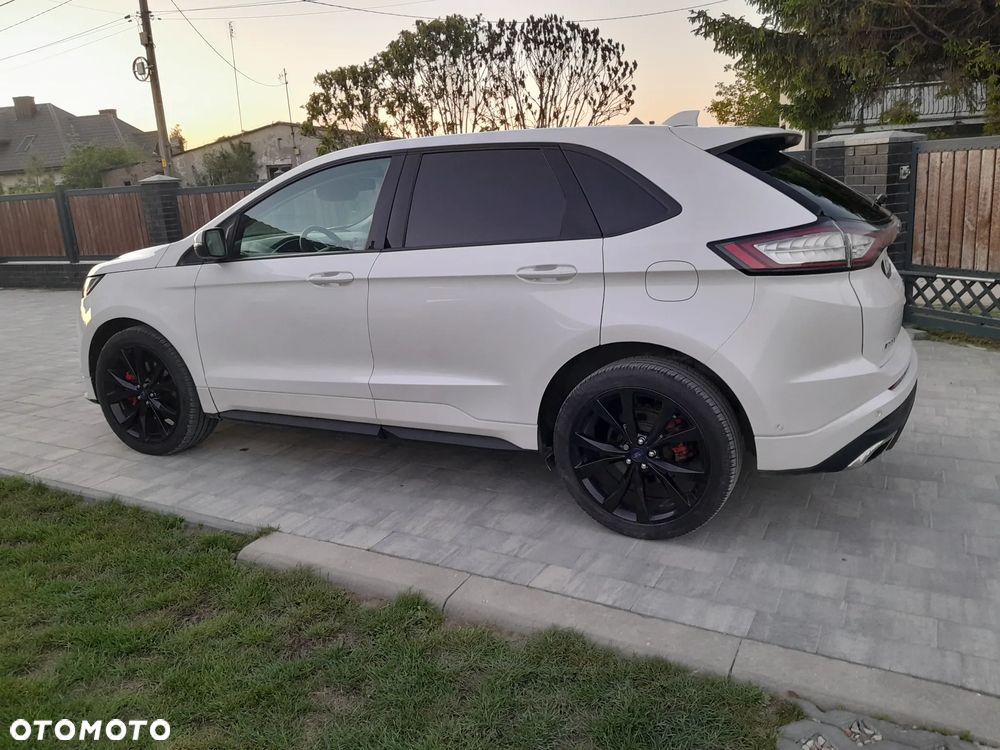 Ford Edge - 8