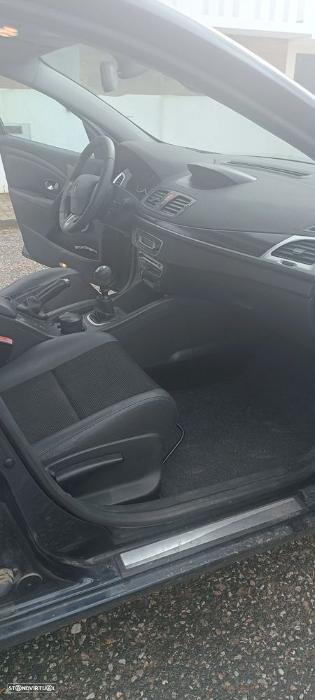 Renault Mégane 1.5 dCi Dynamique S - 8