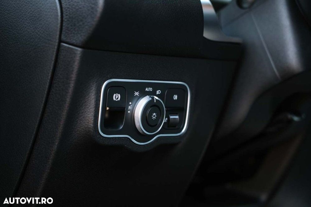 Mercedes-Benz EQB 300 4MATIC - 23
