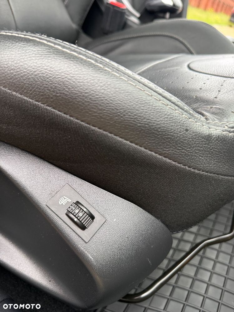 Peugeot 2008 BlueHDi FAP 120 STOP & START Allure - 37