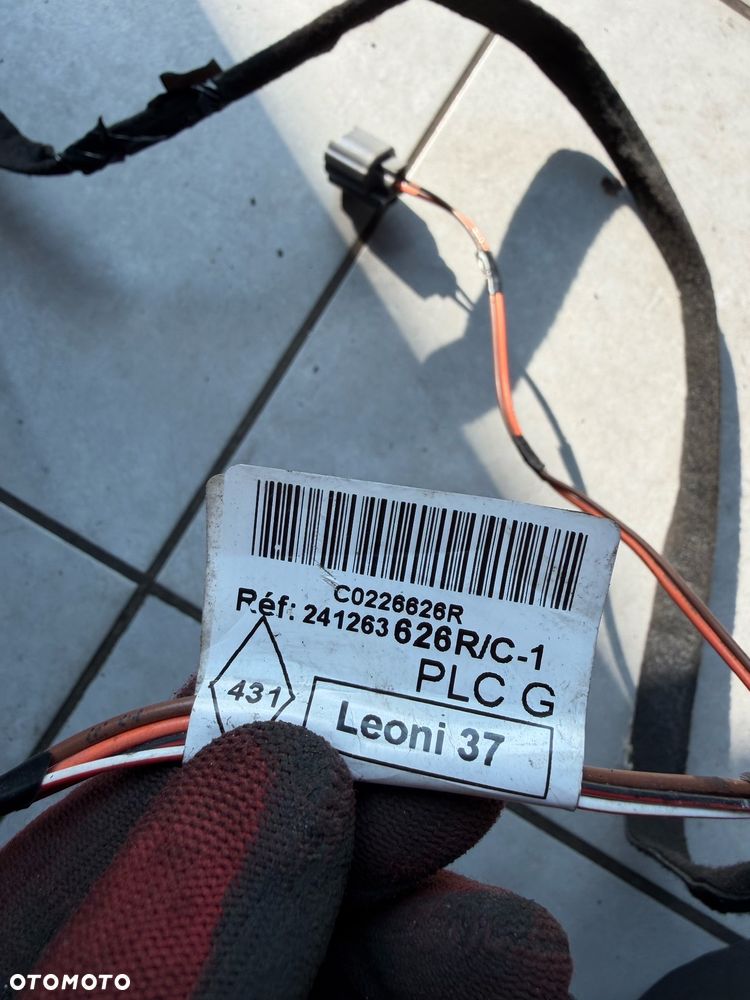 Instalacja drzwi 241263626R Renault Master III - 2