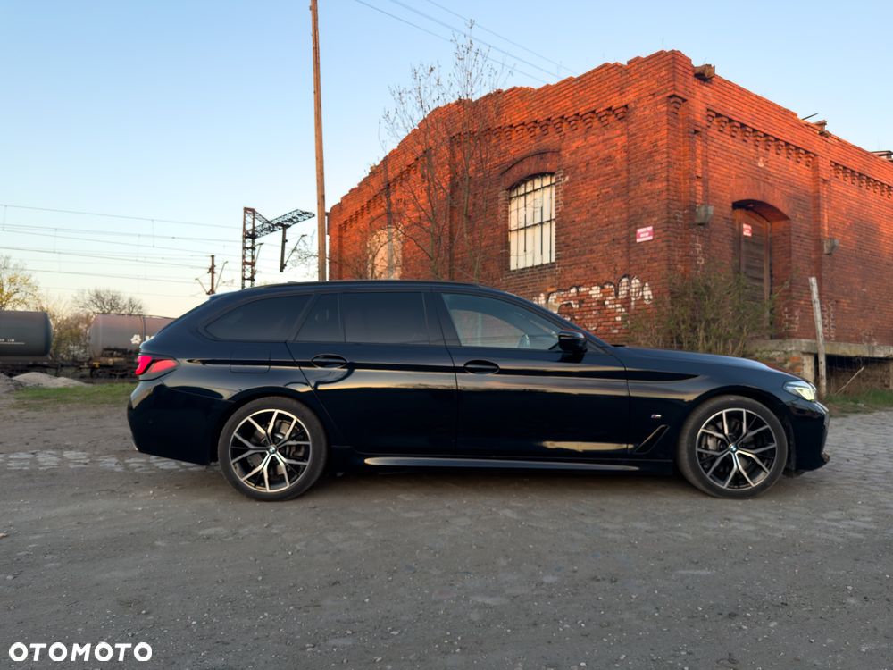 BMW Seria 5 530d xDrive mHEV M Sport sport - 7