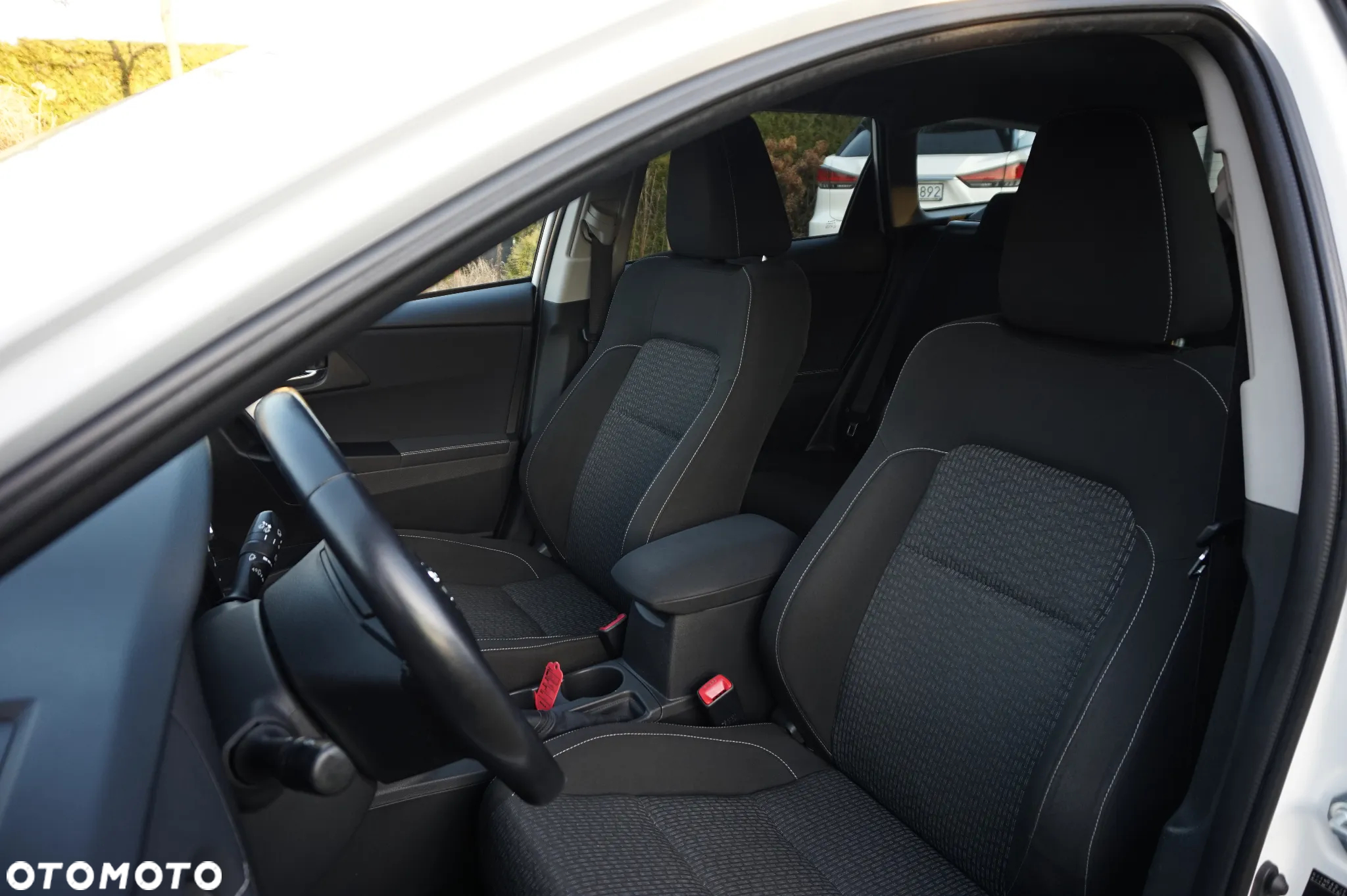 Toyota Auris 1.8 VVT-i Hybrid Automatik Edition - 11