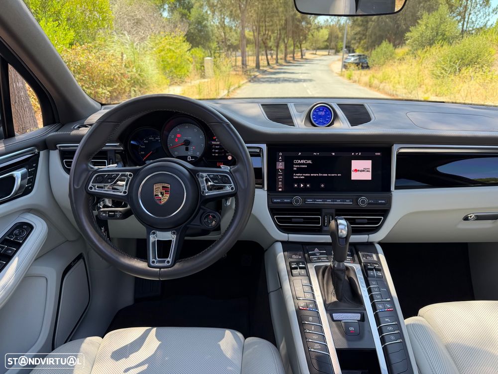 Porsche Macan S - 25