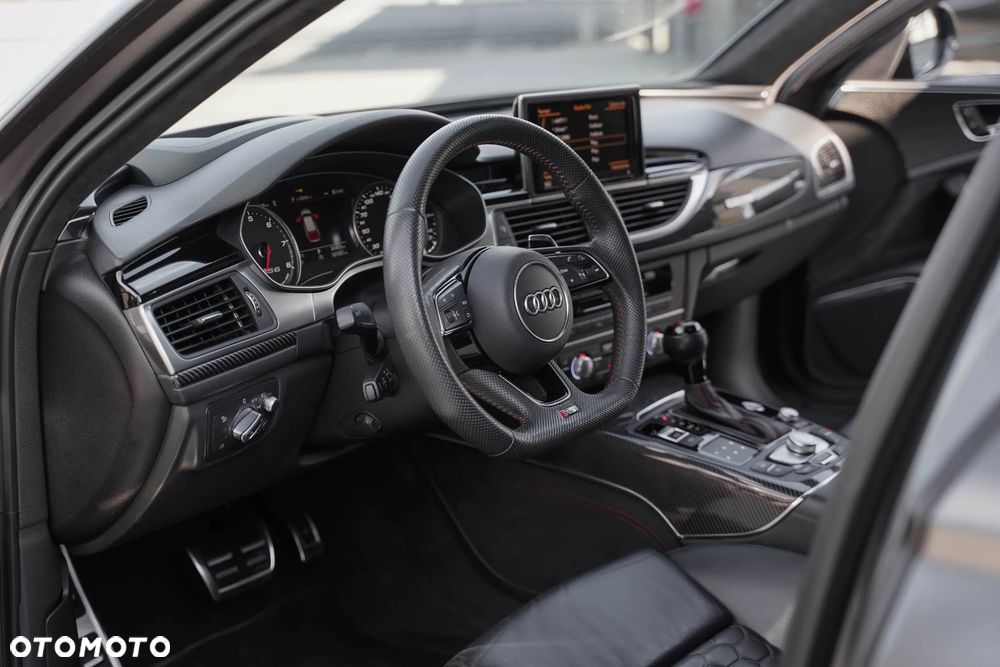 Audi RS6 Standard - 23