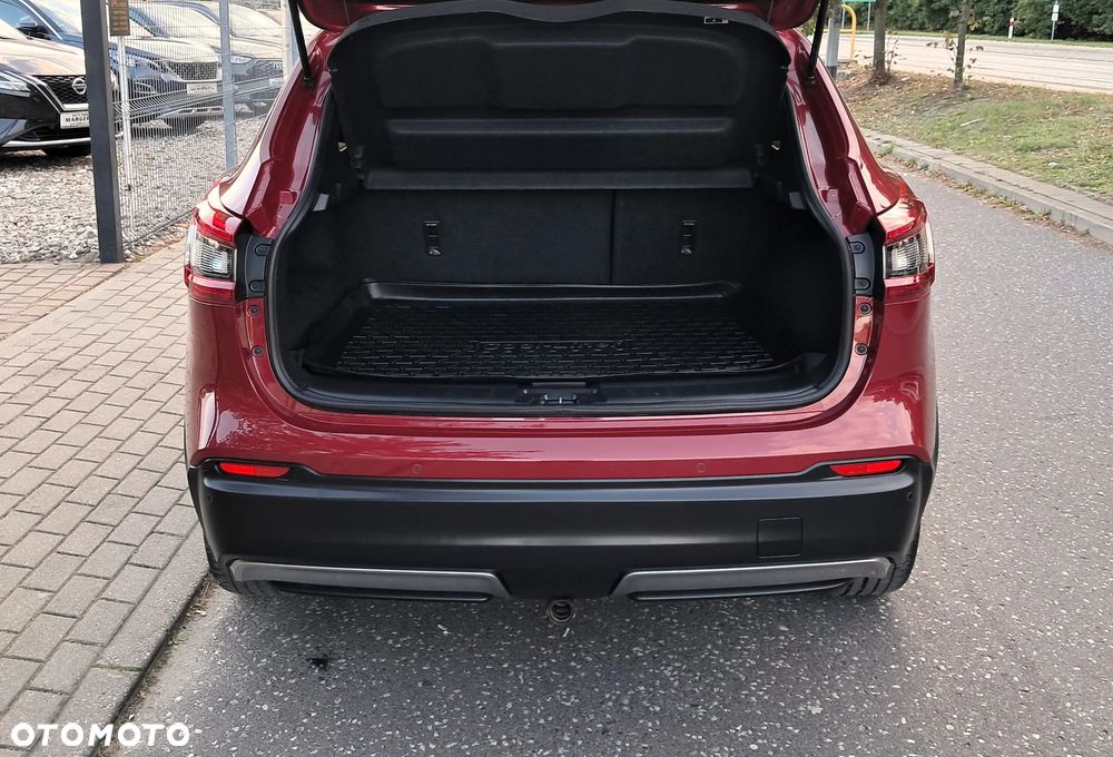 Nissan Qashqai 1.3 DIG-T TEKNA+ - 39