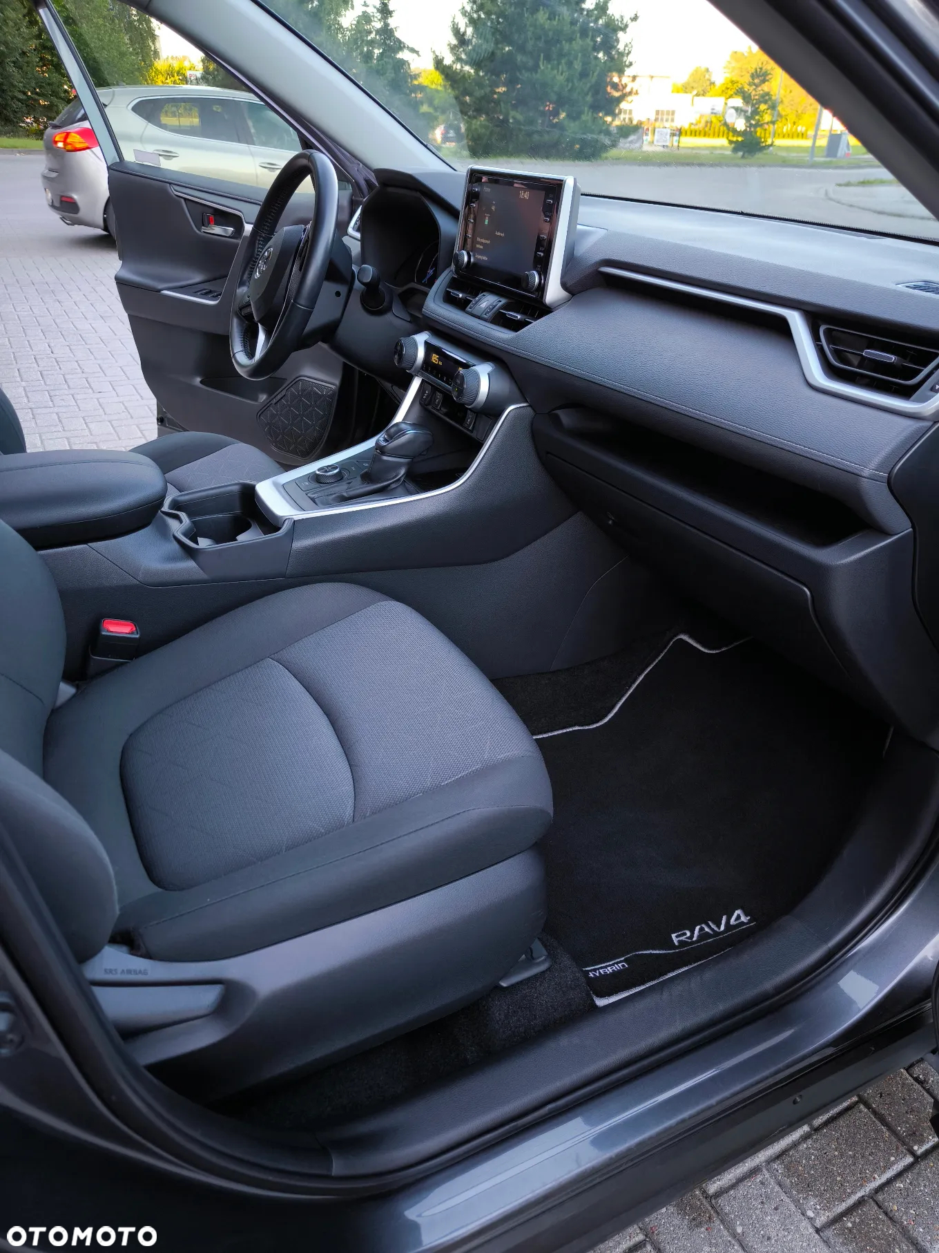 Toyota RAV4 - 14