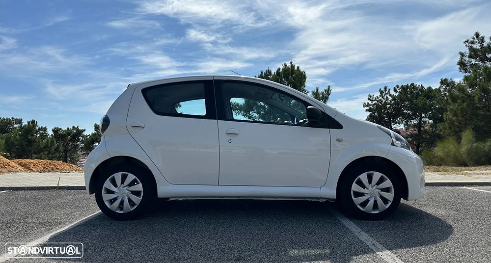 Toyota Aygo Connect - 9