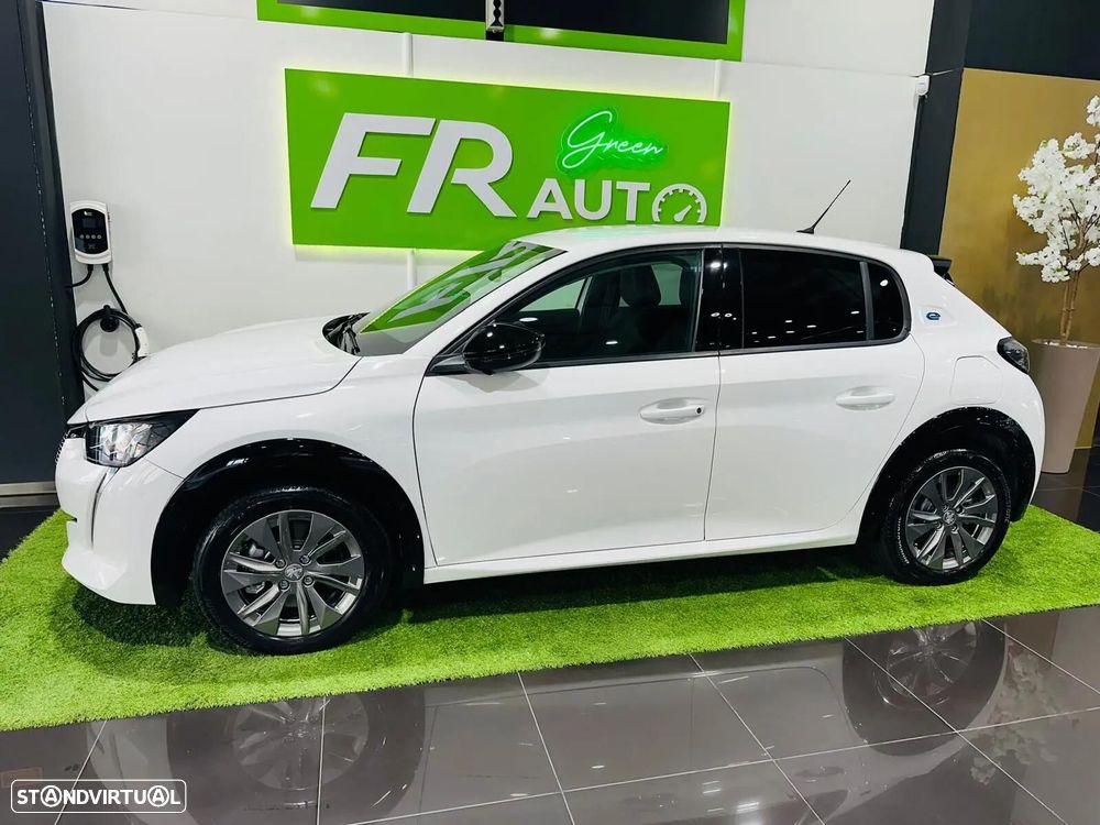 Peugeot e-208 - 4