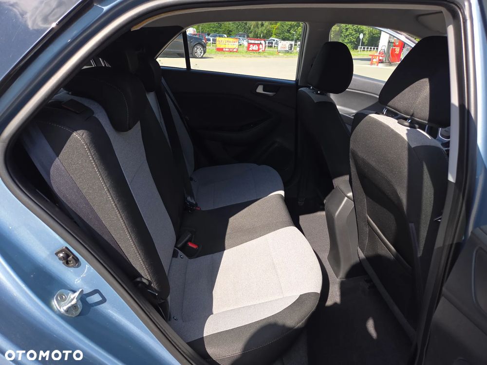 Hyundai i20 - 11