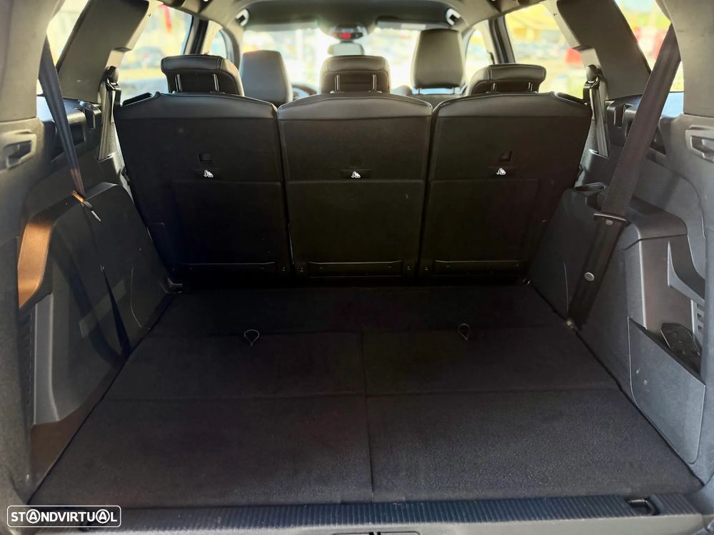 Peugeot 5008 1.2 PureTech Allure EAT8 - 28