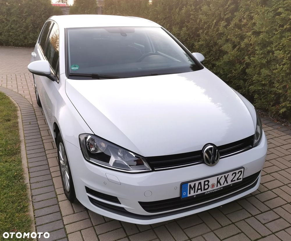 Volkswagen Golf 1.2 TSI BlueMotion Technology Comfortline - 2