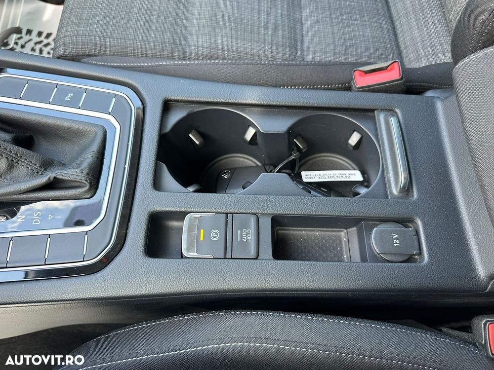 Volkswagen Passat 2.0 TDI DSG Comfortline - 22