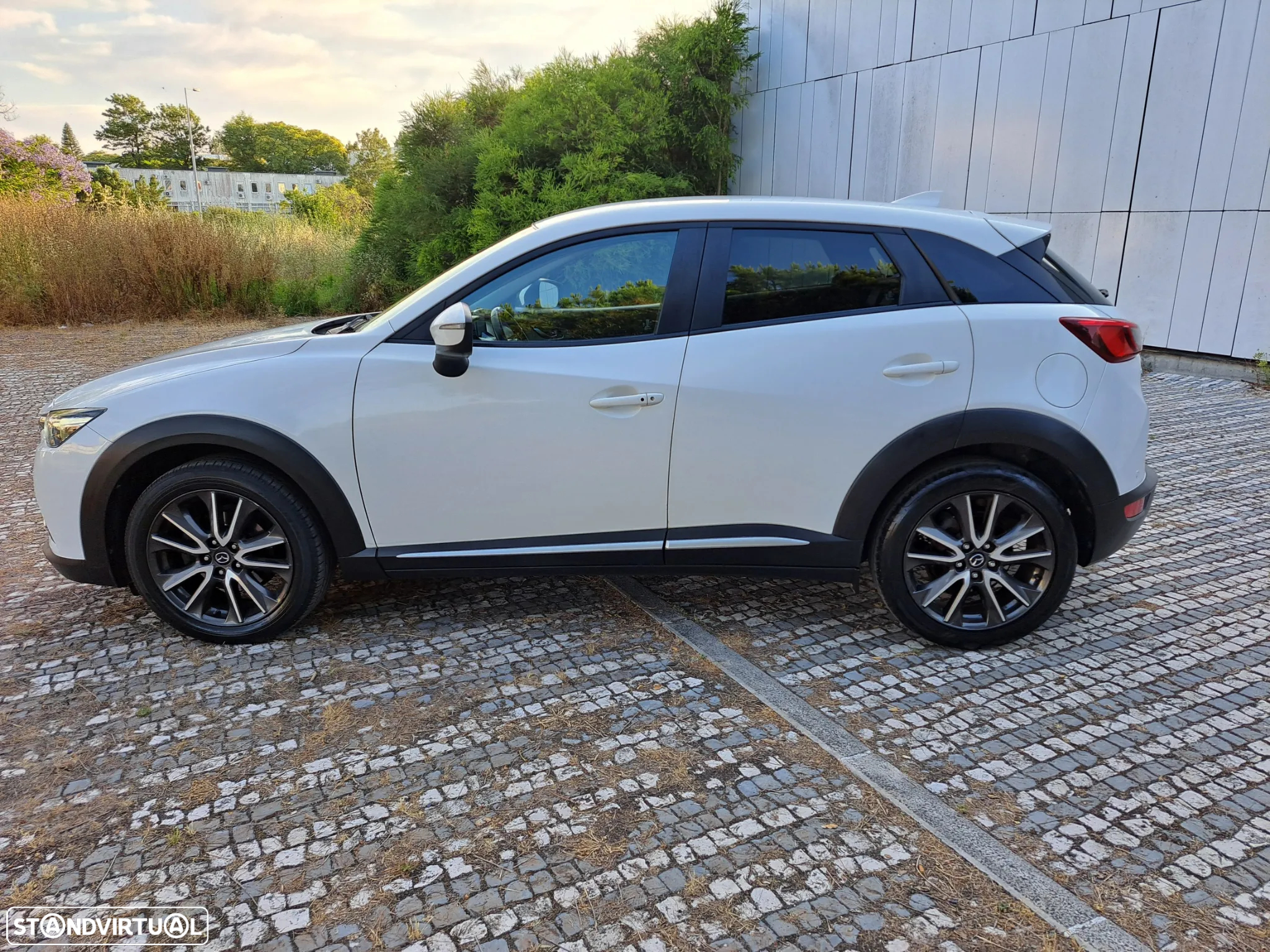 Mazda CX-3 1.5 Sky.Excellence HT Leather White Navi - 16