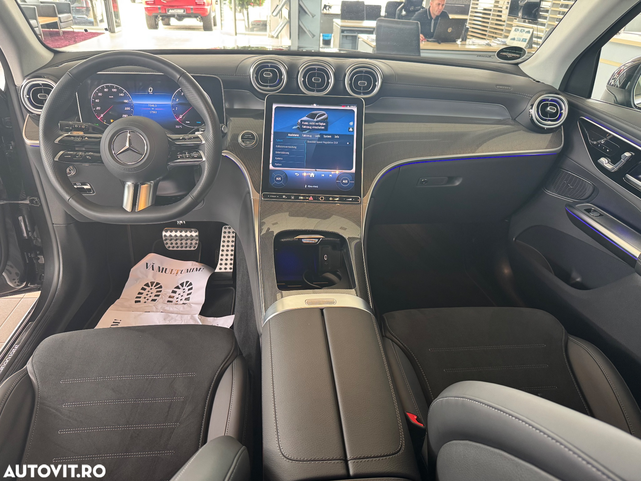 Mercedes-Benz GLC 200 4Matic 9G-TRONIC AMG Line Advanced - 17