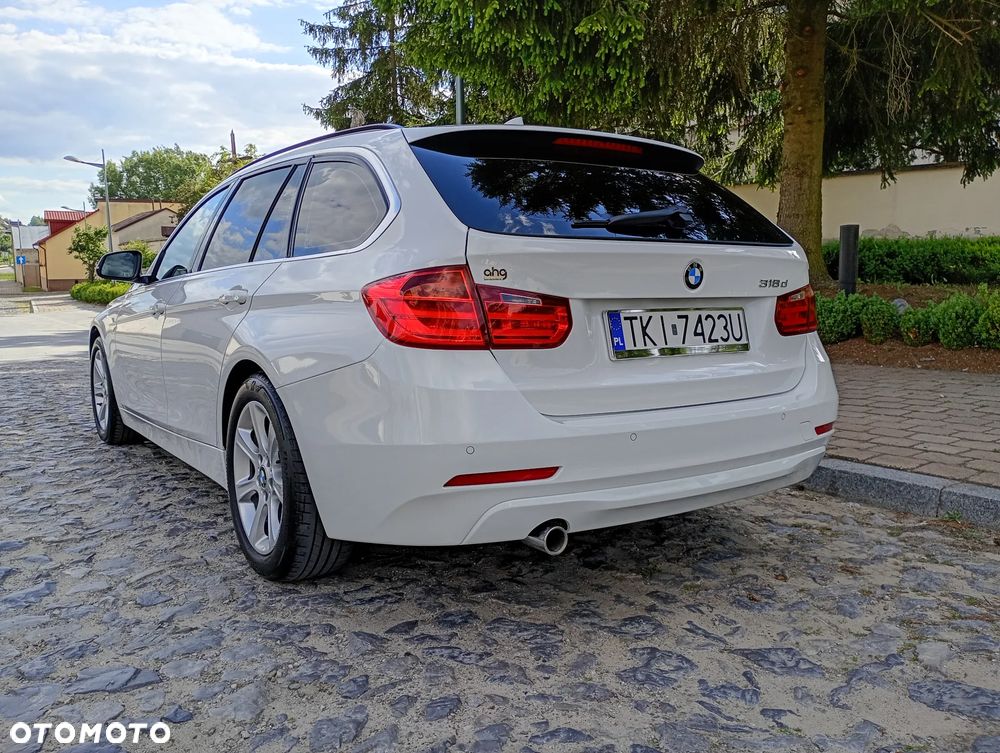 BMW Seria 3 318d DPF - 4
