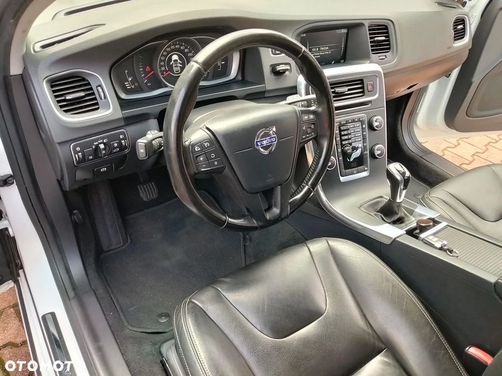 Volvo V60 - 16