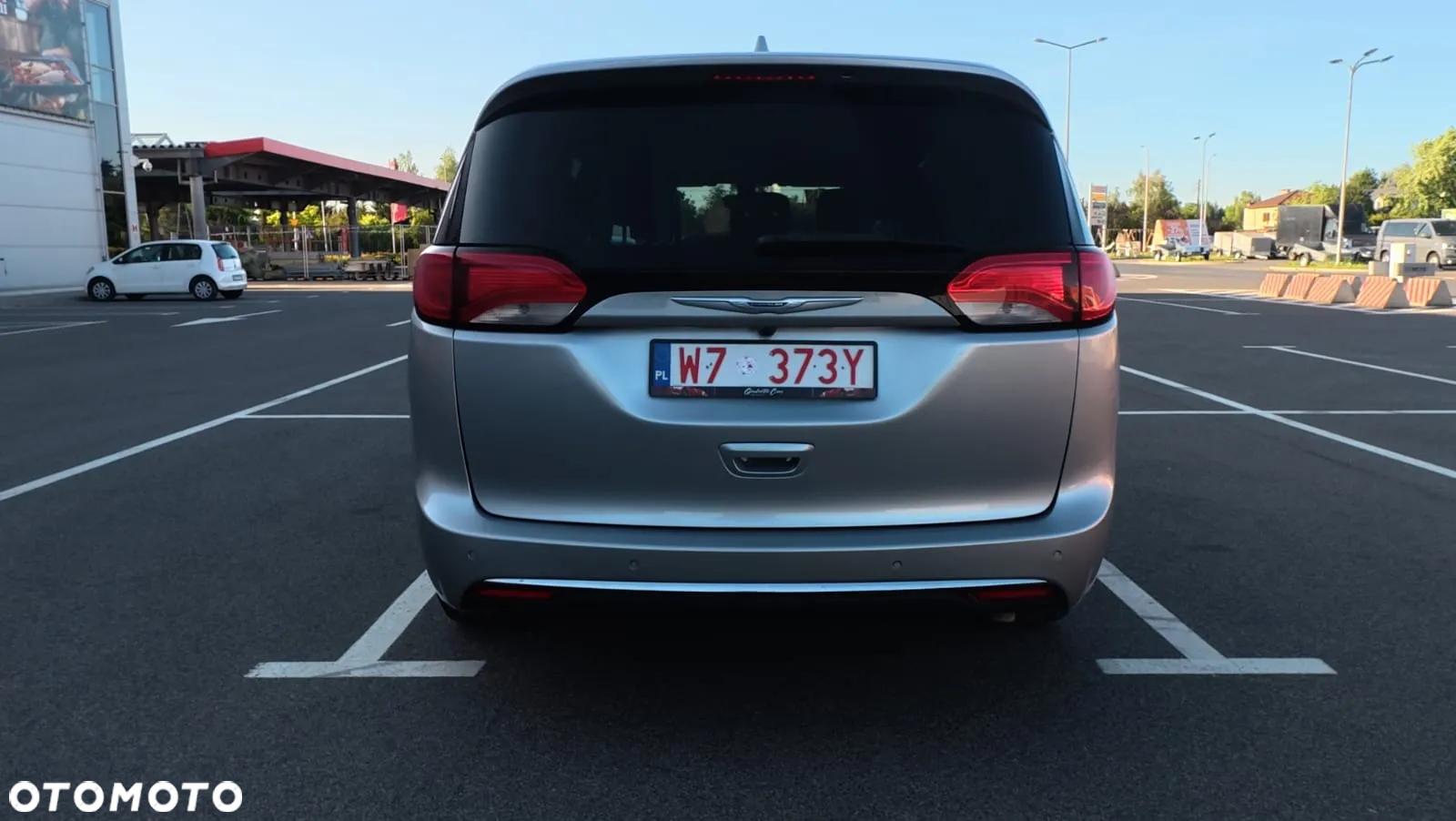 Chrysler Pacifica - 6