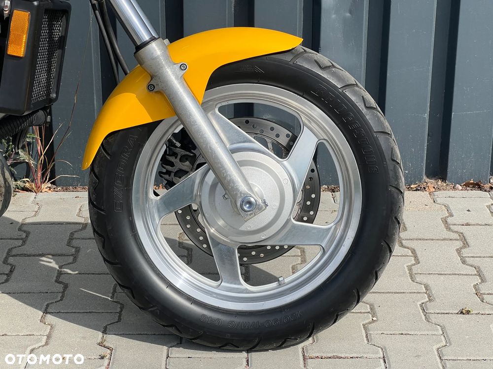 Honda VF - 20