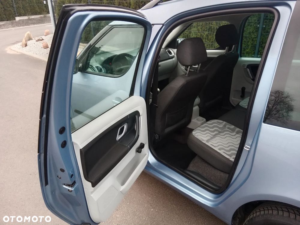 Skoda Roomster 1.6 16V Style PLUS EDITION - 8