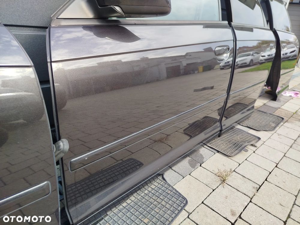 Audi A3 8P drzwi LZ7L wszystkie części - 5