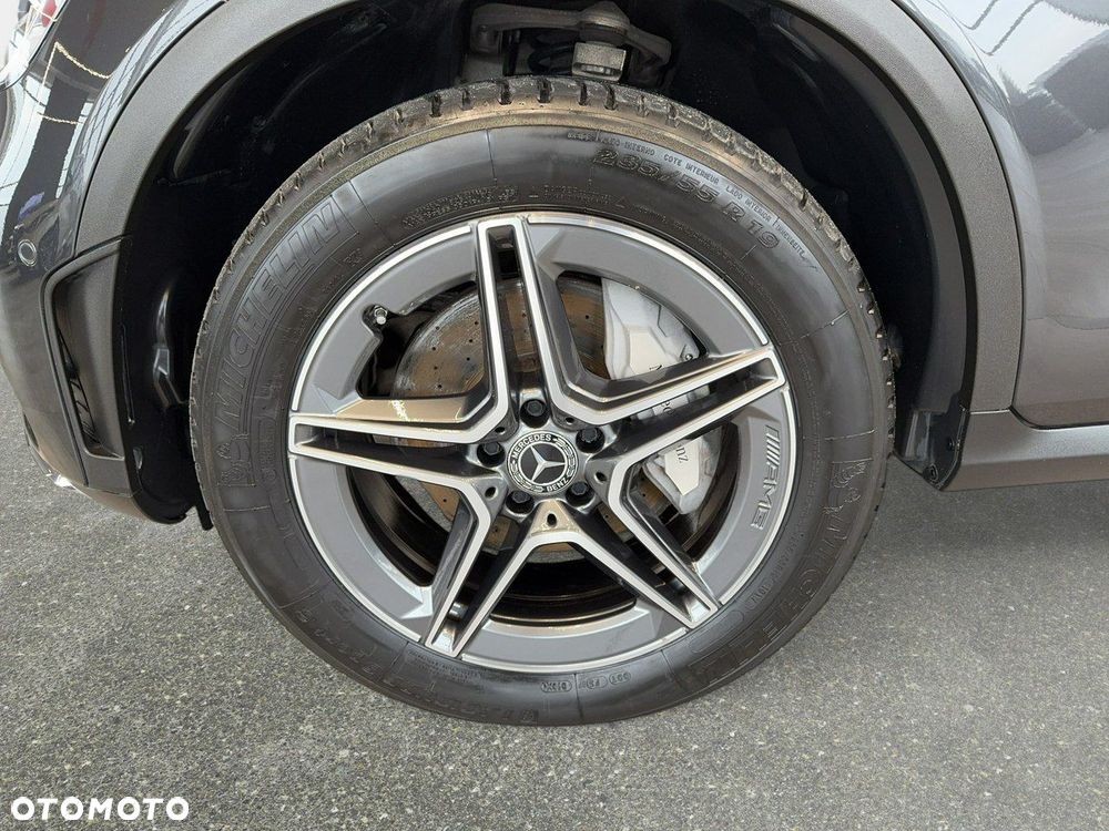 Mercedes-Benz GLC - 11
