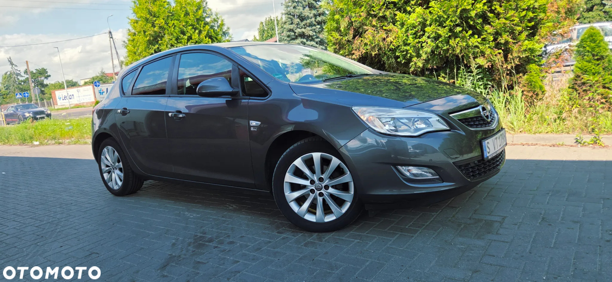 Opel Astra 1.4 Turbo 150 Jahre - 22