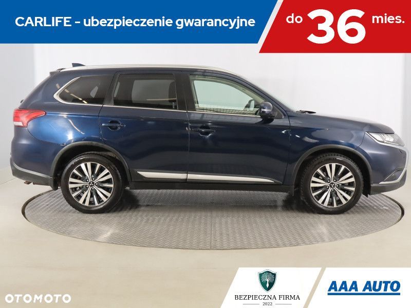 Mitsubishi Outlander - 8