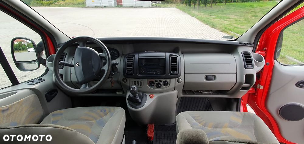 Renault Trafic Passenger Expression - 13