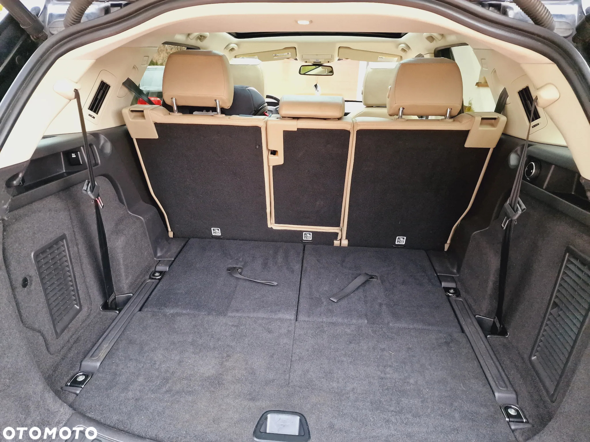 Land Rover Discovery Sport - 8