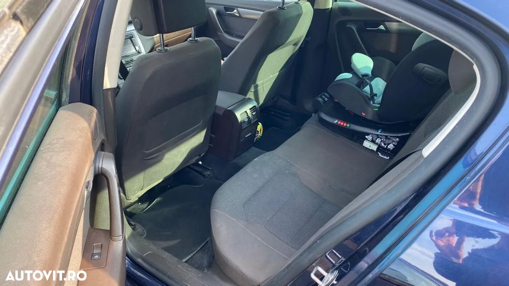 Volkswagen Passat 2.0 TDI BlueMotion Tehnology DSG Comfortline - 7